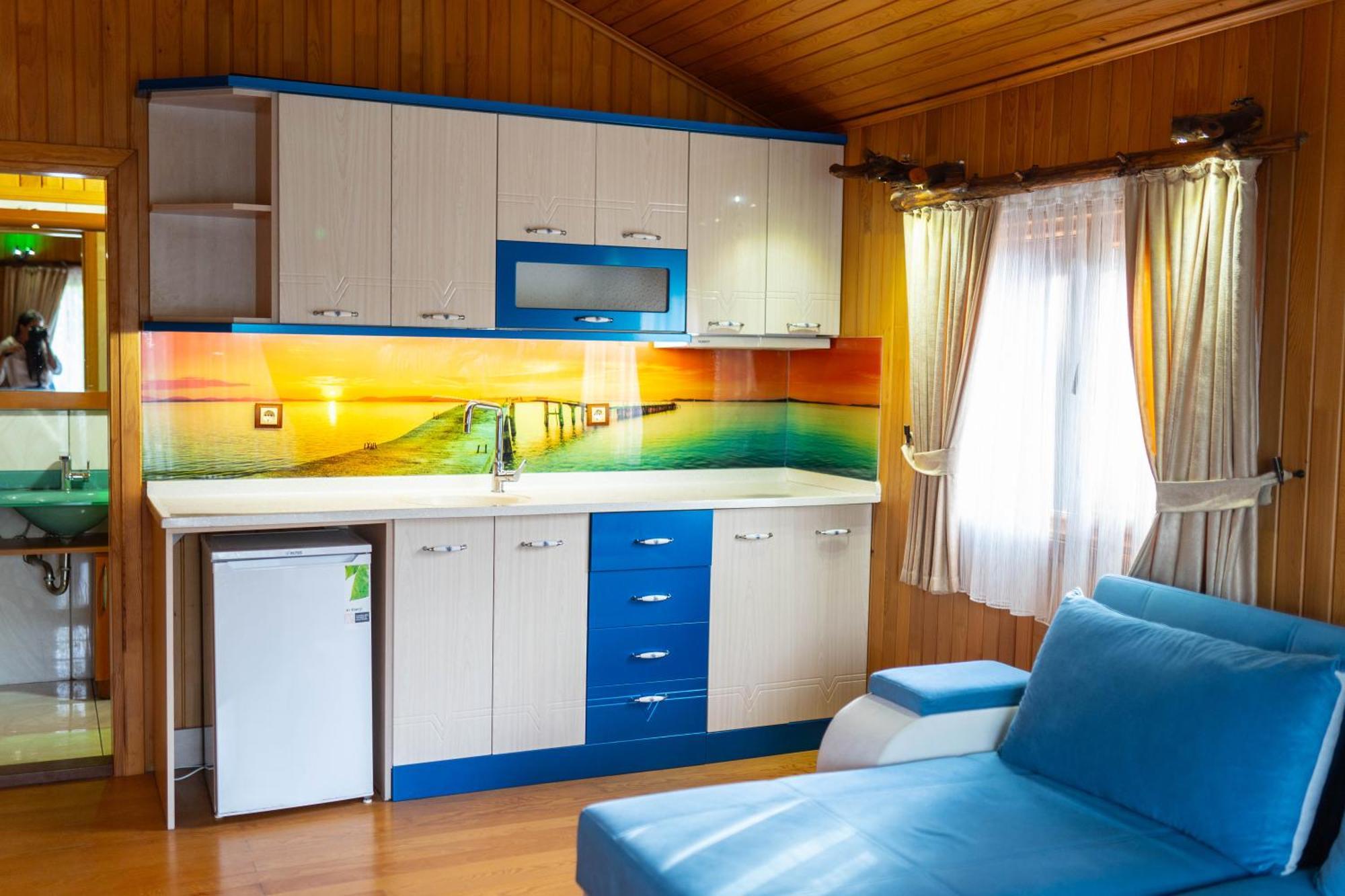 Leontopolis Apart Otel Чирали Екстер'єр фото
